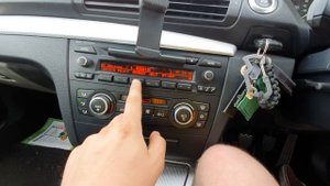 How to *BLUETOOTH CONNECT* your phone! BMW 1 Series E87