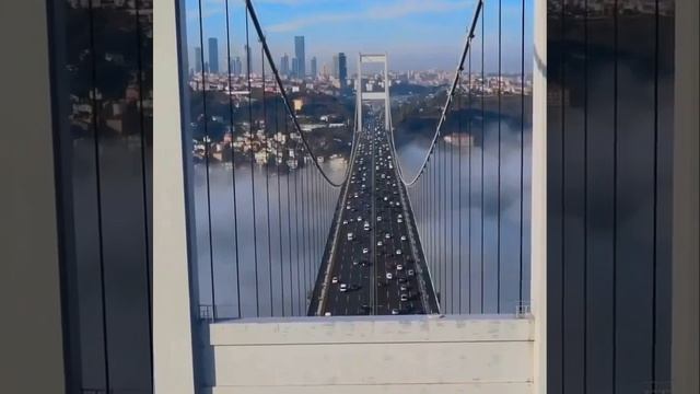 Одна из красот Стамбула  Босфор и подвесные мосты через него!