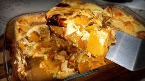 Запеканка из тыквы с курицей в сметанной заливке / вкусно, ароматно и полезно!