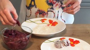 Печень (печенка) по-берлински. Рецепт жареной печёнки с луком и яблоками