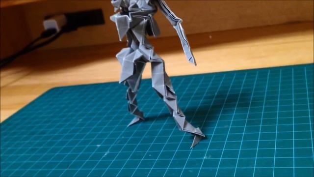 Origami Pacific Rim(origami Robot)