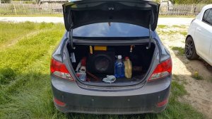 Газовые стойки в багажнике Hyundai Solaris