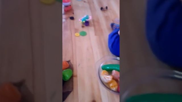 Развивающая игра для детей Изучаем название овощев и фруктов! Developing game for children