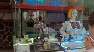 Робот-мороженщик