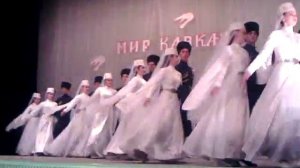Осетинский национальный массовый танец СиМд. 25.05.2011г.