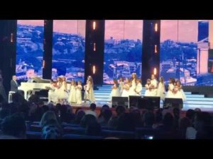 Бенефис Тамары Гвердцители в Кремле 17 февраля 2018. Песня "Мамины глаза" вместе с гр. Непоседы.