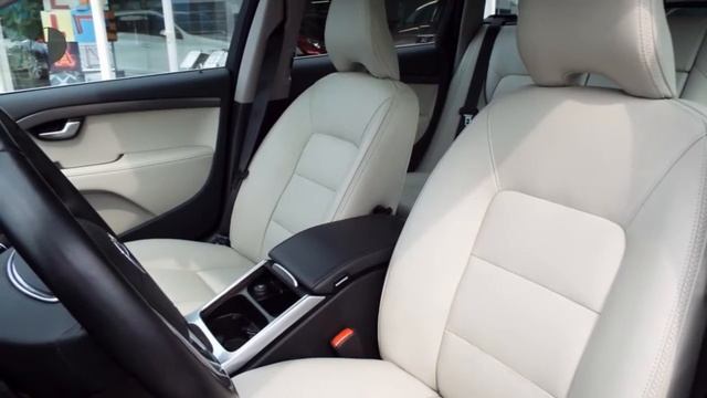 Volvo XC70 2.0 D4 180 pk Aut. FWD Summum | Bi-Xenon | Leder | Elektr. stoelen en achterklep | Navi смотреть онлайн