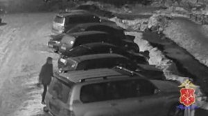 В Междуреченске мужчина ? поджог автомобиль Lexus.