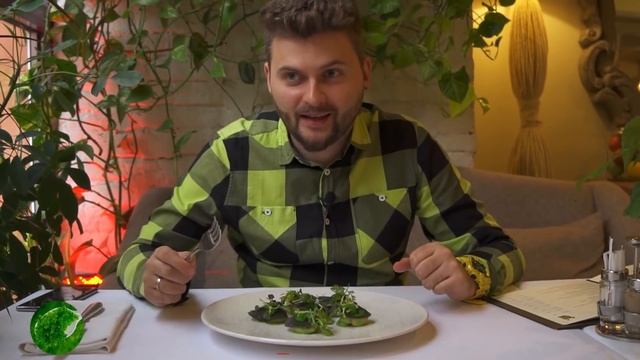 Честный обзор ДОРОГОГО ресторана Урганта и Цекало - The Сад / Салат - 1600 рублей, ребро - 2500