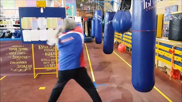 Бой на малых пехотных лопатках, часть 2 смотреть онлайн