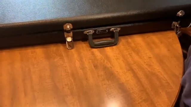 Unboxing Fender Kurt Cobain Signature Jaguar смотреть онлайн