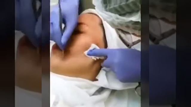 Чистка лица в салоне красоты. Косметолог Гринберг Ребекка смотреть онлайн