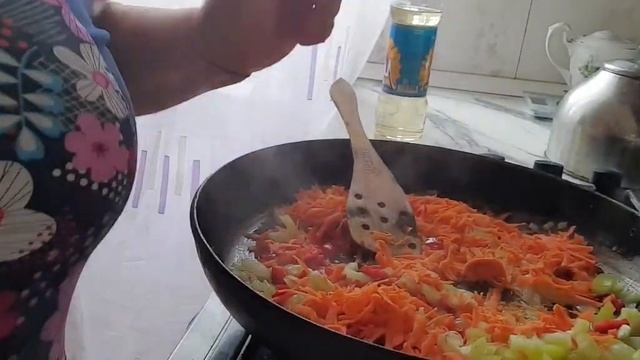 фкусная минутка  манты на овощной подушке