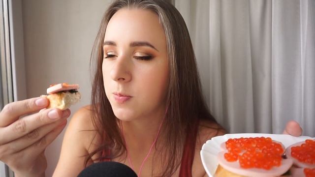 АСМР ПЕРЕКУСИК с ШЕПОТОМ и БУТЕРБРОДИКАМИ ? Итинг с шипучкой || ASMR EATING смотреть онлайн