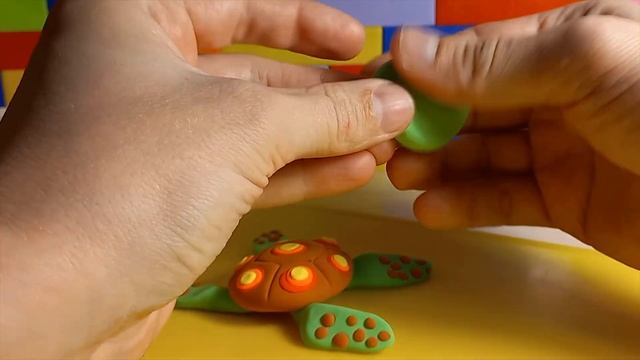 Черепашка из пластилина.??? Очень легко лепим черепашонка из "В поисках Немо". смотреть онлайн