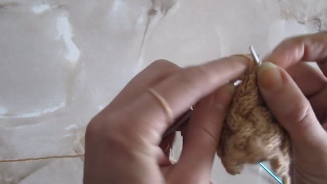 Вяжем спицами узор Большая Коса. How to Knit the Chunky Braid Stitch смотреть онлайн