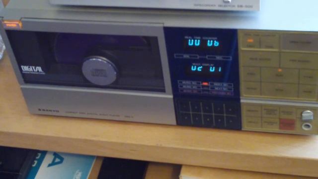 SANYO DAD 8 Vintage CD Player смотреть онлайн
