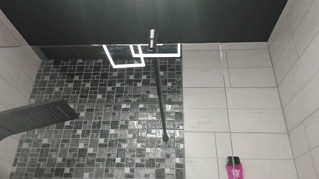 Душевая перегородка из стекла в стиле лофт. Стекло 8 мм. Размеры 200х100 см. Изготовлена на заказ. смотреть онлайн