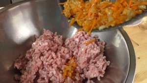 Замораживаем кочан капусты! Голубцы с мясом по бабушкиному рецепту