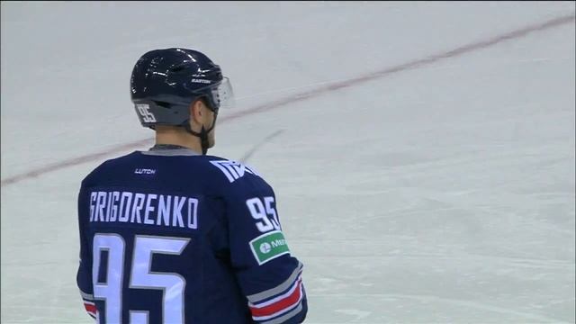 Кошечкин спасает Металлург / Koshechkin's huge glove save смотреть онлайн