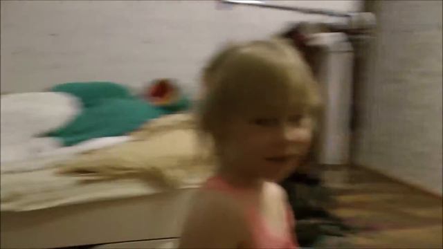 Вика изгоняет демонов смотреть онлайн