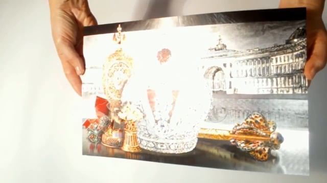 КВАРТАЛЬНЫЙ КАЛЕНДАРЬ С ПОСТЕРОМ С МИКРОТИСНЕНИЕМ И МИКРОГРАВИРОВКОЙ
