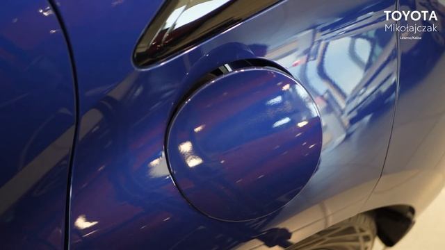 Otwieranie wlewu paliwa w Toyocie - Aygo, Yaris, Corolla, RAV4, Camry, PROACE смотреть онлайн