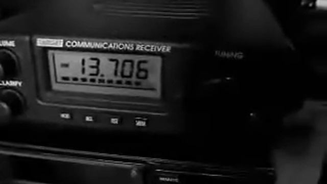 (Panasonic Fz7) Target HF3s Communications Receiver смотреть онлайн