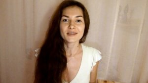 Каре из длинных волос за 2 минуты.