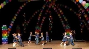 Танцевальный праздник Димы.mp4