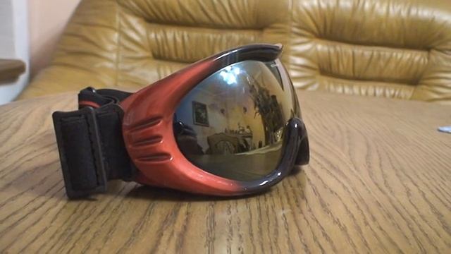 Отражение в лыжных очках смотреть онлайн