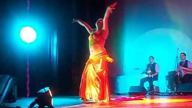 ENCANTO ORIENTAL CECILIA JIMENEZ JUNTO A AL YABAL смотреть онлайн