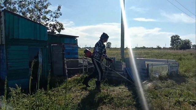 КУХНЯ В САМОДЕЛЬНОМ ДОМИКЕ !? #29 смотреть онлайн