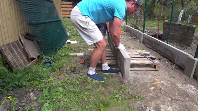 СОВРЕМЕННЫЙ ЗАБОР из 3D сетки и бетонных пасетов смотреть онлайн