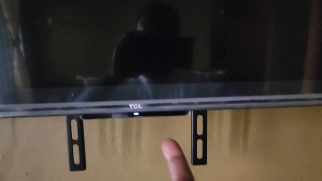 Power on TCL Tv Without Remote смотреть онлайн