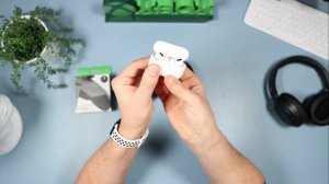 HOW TO: connect AIRPODS to your XBOX - EASILY. Tutorial using Skull and Co AudioBox Series X S One