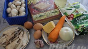 Закусочный торт Наполеон с курицей и грибами из готовых коржей