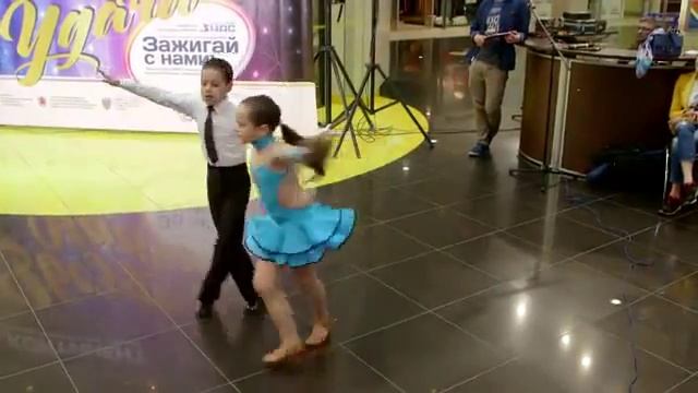 Бальные танцы.  Самба.  Юниоры 1, Д класс
