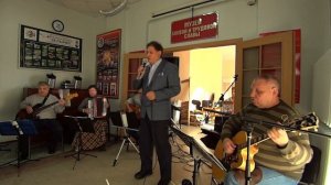 "Шумит волна, звенит струна" поет Вагиз Фахрутдинов