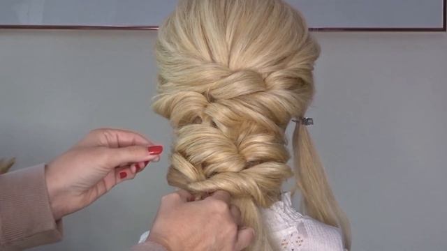 EASY curly braid hairstyle - mermaid braid смотреть онлайн