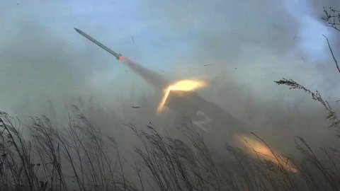 Минобороны РФ сообщает о мощном артиллерийском ударе по позициям украинских боевиков