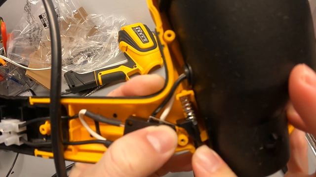 EASY PAINT SPRAYER REPAIR Fix your electric airless Vonforn paint sprayer that won't turn on! смотреть онлайн