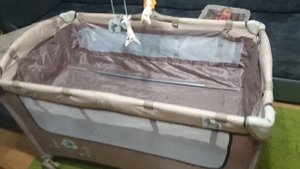 Кроватка манеж Babyton + мобиль