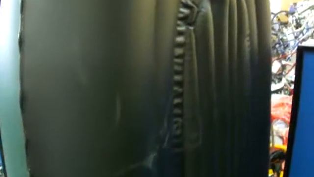 Надувная 3-х местная лодка Fishman 300 Set - днище смотреть онлайн