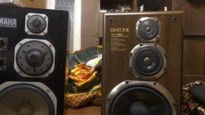 Yamaha ns1000m vs Diatone 77hr