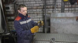 Из куска металла и трубы получился отличный инструмент / Как сделать ручной ямобур своими руками!