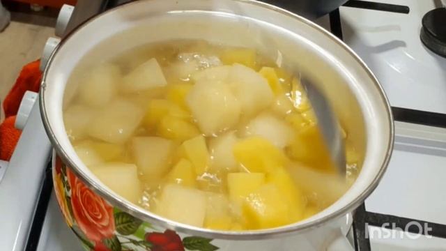 Постный суп-пюре с кабачком, картофелем и кокосовыми сливками #пост#постныйсуп#суппюре