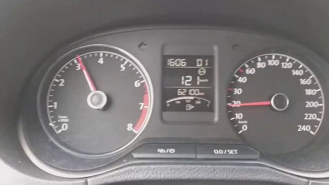 Volkswagen polo 1.6 AT 110 лс разгон 0-100 .За 10 секунд.Фольксваген поло смотреть онлайн