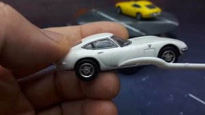 1/64 comparison Toyota 2000GT by Konami & Kyosho , diecast car model review