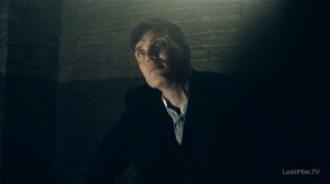 Томас Шелби напрягает наглого монаха.